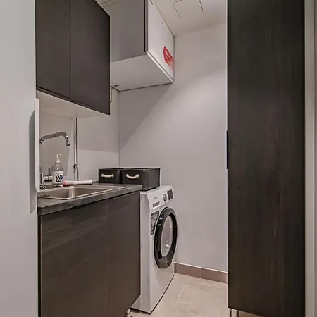 C23 Ski-in Ski-out By Aavalevi דירה *