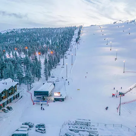 C23 Ski-in Ski-out By Aavalevi