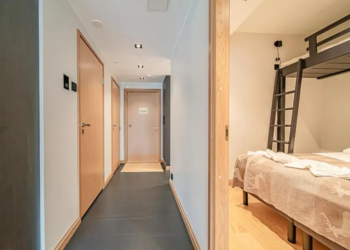 C23 Ski-in Ski-out By Aavalevi